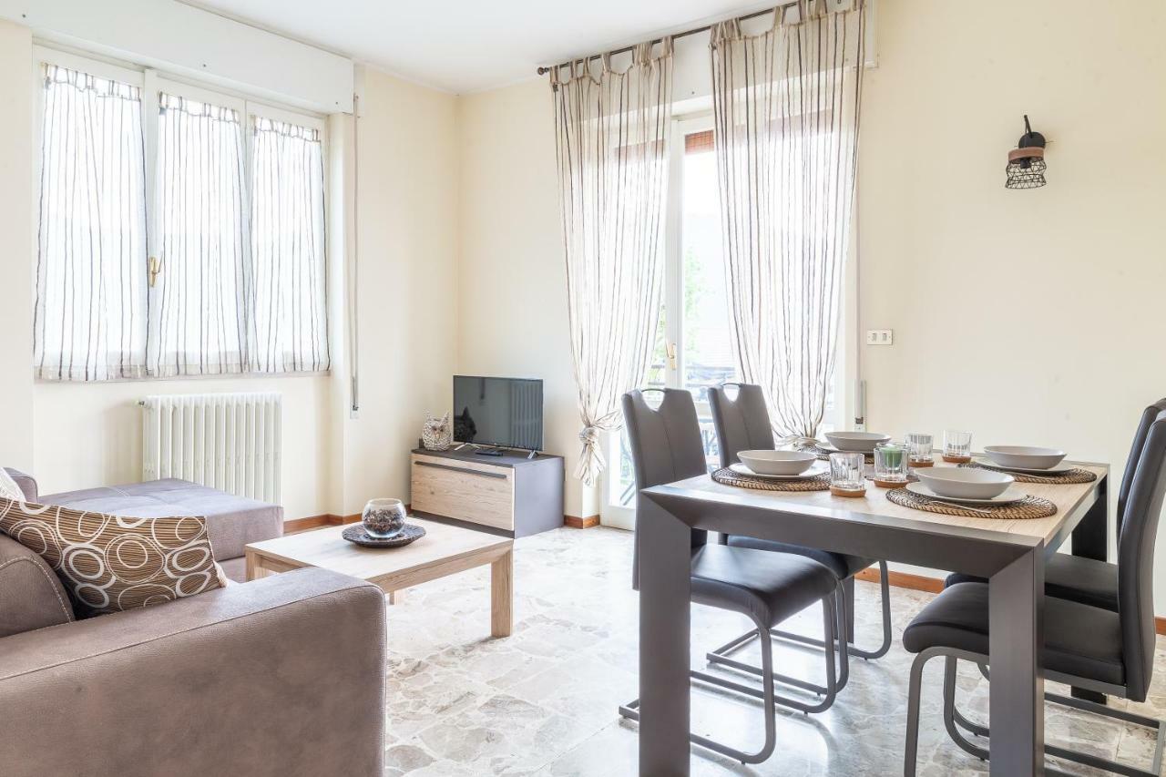 Casa Alice Lägenhet Lierna Exteriör bild