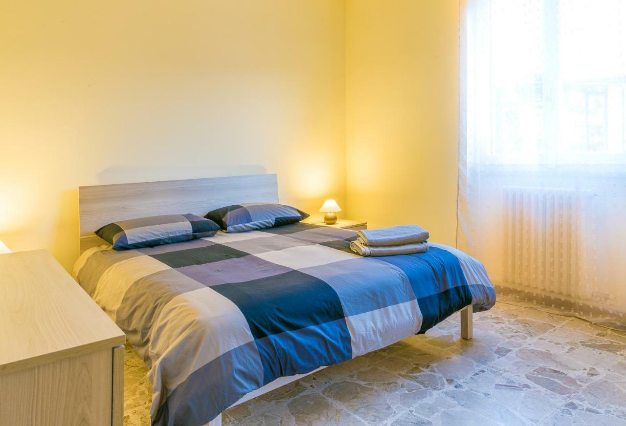 Casa Alice Lägenhet Lierna Exteriör bild