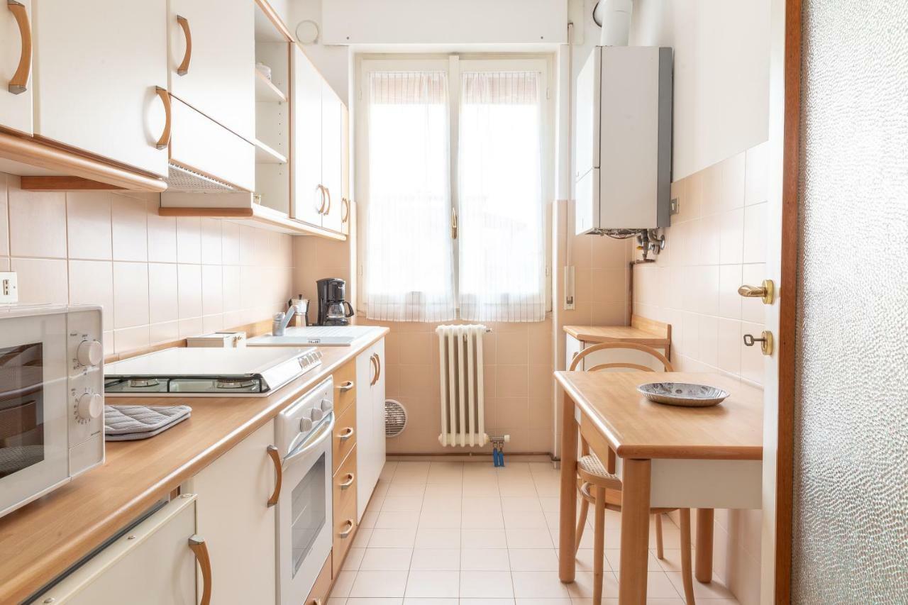 Casa Alice Lägenhet Lierna Exteriör bild